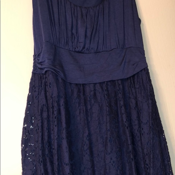 Navy dress with lace - Picture 2 of 3